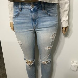 American Eagle Light wash Jeans